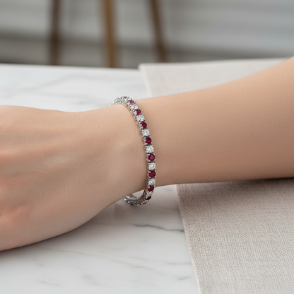 Lyris bracelet with correct alternating pattern